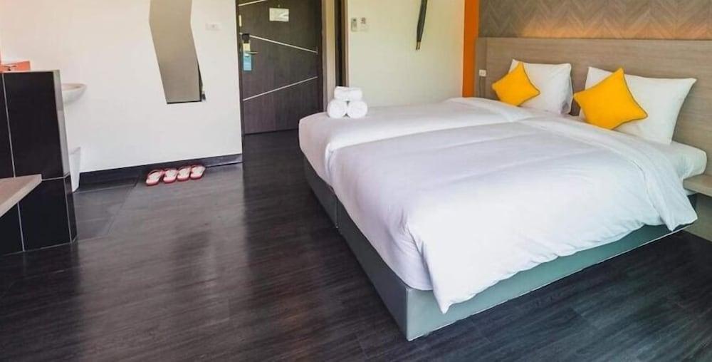 Wake Up Aonang Hotel Ao Nang Exterior photo